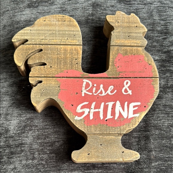 Rustic Rooster Decor - Picture 1 of 5